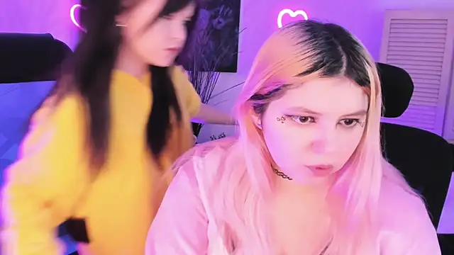 DiaAngell online show from February 2026 08:30:01 PM