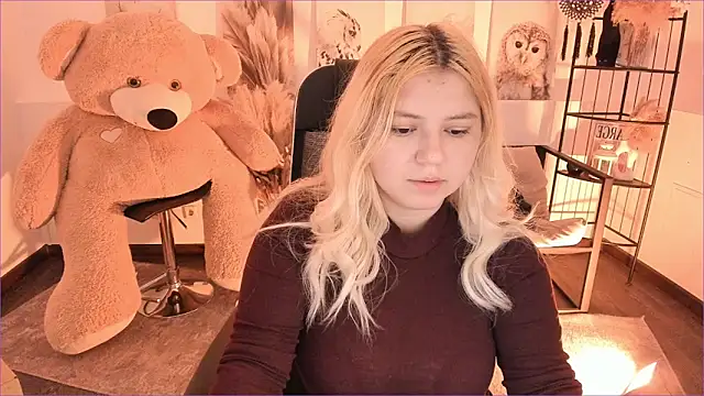 DiaAngell online show from December 2025 07:38:01 PM