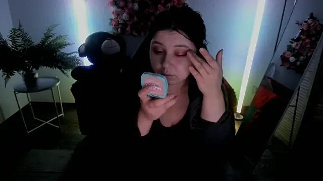 DiaAngell online show from June 2026 10:37:01 PM
