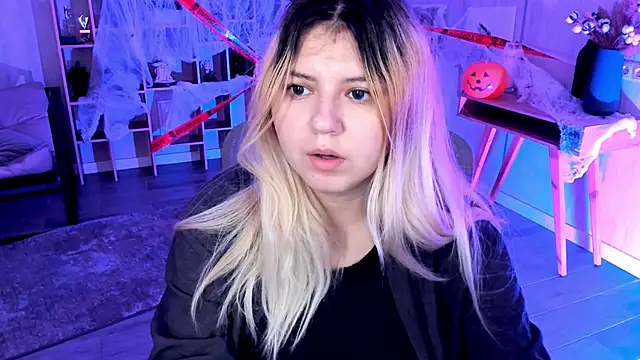 DiaAngell online show from November 2025 07:52:02 PM