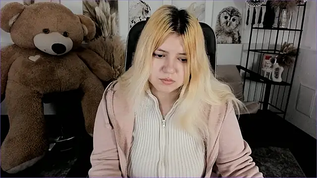 DiaAngell online show from January 2026 07:28:02 PM