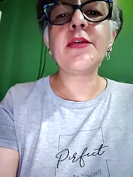 ilonna2025 online show from October 2025 06:39:02 AM