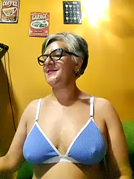 ilonna2025 online show from March 2025 10:11:02 AM