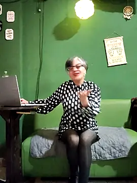 ilonna2025 online show from September 2025 07:24:02 AM