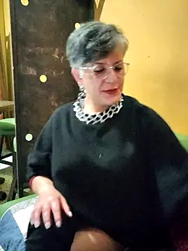 ilonna2025 online show from April 2026 09:54:01 PM
