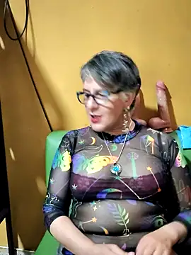 ilonna2025 online show from December 2025 10:57:02 PM