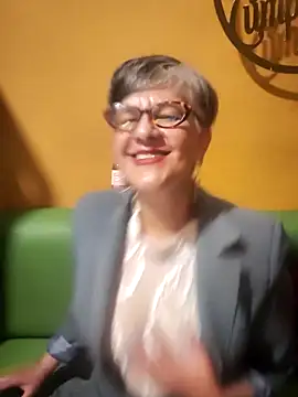 ilonna2025 online show from March 2026 10:43:01 PM