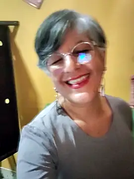 Snapshot of ilonna2025 chatting on June 2026 11:21:02 PM ilonna2025 online show from June 2026 11:21:02 PM