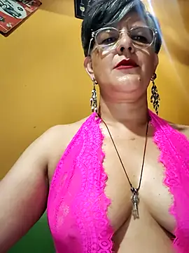 Snapshot of ilonna2025 chatting on July 2026 11:22:01 PM ilonna2025 online show from July 2026 11:22:01 PM