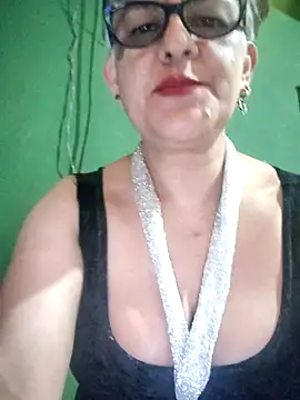 ilonna2025 online show from October 2025 06:12:02 AM