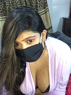 Snapshot of Lovely_WINDI chatting on February 2025 05:37:01 PM Lovely WINDI online show from February 2025 05:37:01 PM