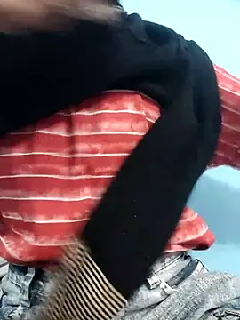 Leoni G online show from November 2025 07:02:01 AM