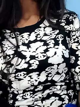 Leoni G online show from December 2025 08:05:01 AM