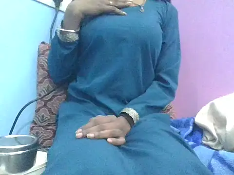 Leoni G online show from December 2025 06:56:02 AM