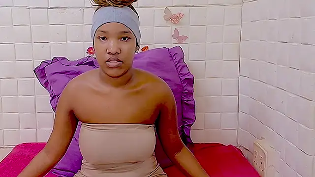 EroticSexyPrada online show from March 2026 04:46:02 AM