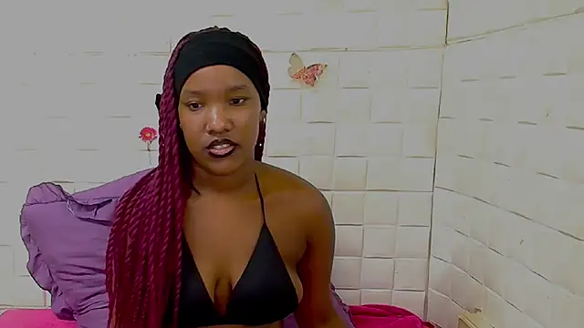 EroticSexyPrada online show from March 2026 06:47:01 PM