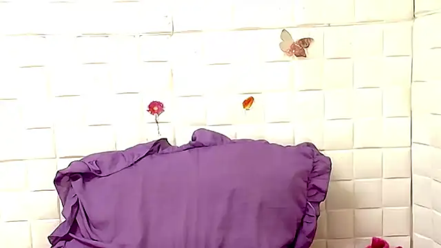 EroticSexyPrada online show from March 2026 06:20:01 PM