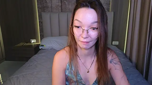 SusannJohnson online show from April 2026 12:08:01 AM