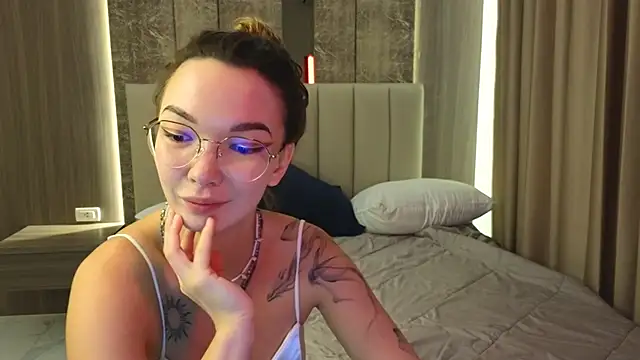 SusannJohnson online show from February 2026 12:39:02 AM