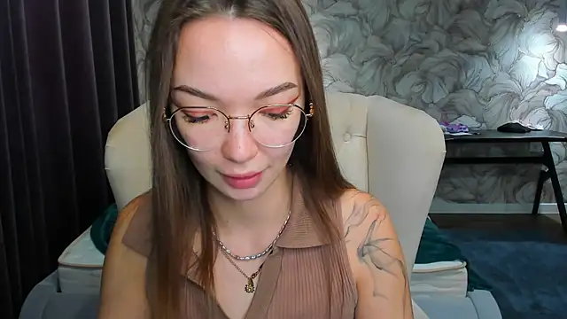 SusannJohnson online show from April 2026 12:51:01 AM