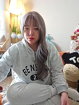 Snapshot of lunahong28 chatting on February 2025 04:54:01 AM lunahong28 online show from February 2025 04:54:01 AM