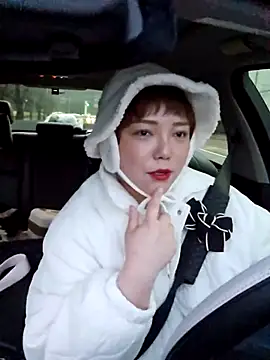 Snapshot of lunahong28 chatting on February 2025 09:10:01 AM lunahong28 online show from February 2025 09:10:01 AM