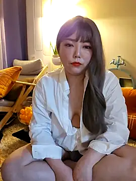 Snapshot of lunahong28 chatting on March 2025 11:30:02 AM lunahong28 online show from March 2025 11:30:02 AM