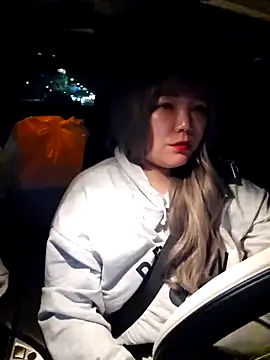 Snapshot of lunahong28 chatting on March 2025 12:55:01 PM lunahong28 online show from March 2025 12:55:01 PM