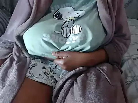 BUBBLYBUNNYxx online show from October 2025 06:21:01 PM