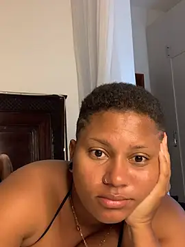 Snapshot of madell chatting on July 2026 01:36:01 AM madell online show from July 2026 01:36:01 AM