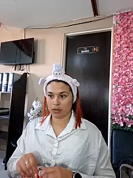 Sophie new25 online show from February 2026 01:11:02 PM