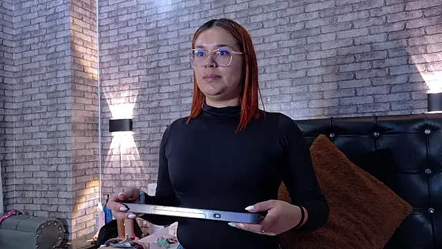 Sophie new25 online show from March 2026 12:54:01 PM