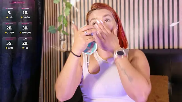 Sophie new25 online show from October 2025 12:24:01 PM