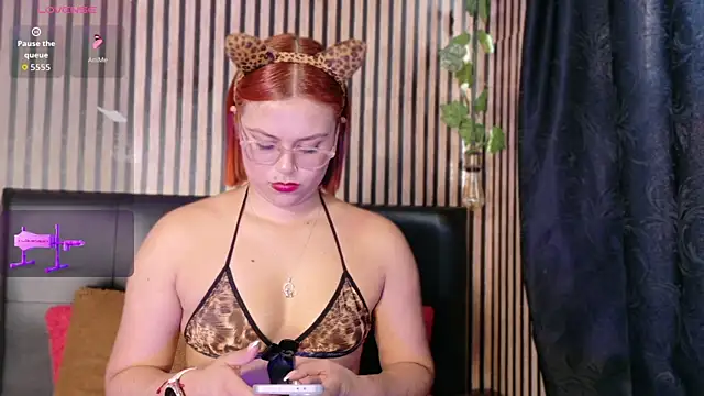 Sophie new25 online show from September 2025 12:23:01 PM