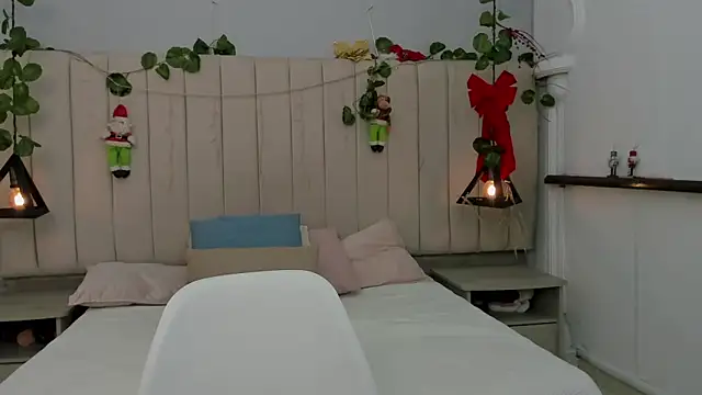 Paulina Lopezz online show from December 2025 08:56:02 PM