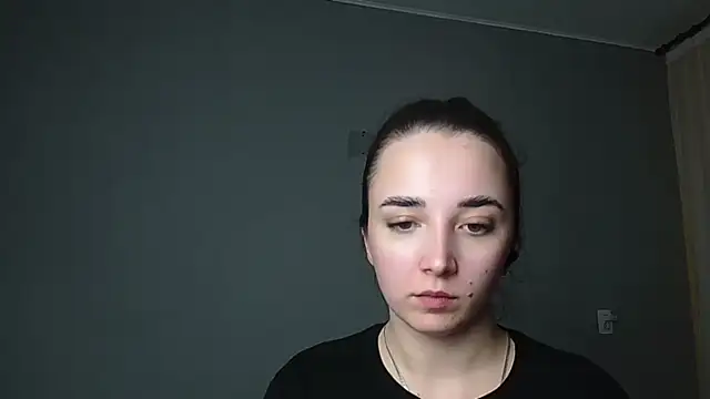 Eva Gloryy online show from April 2026 04:35:02 PM