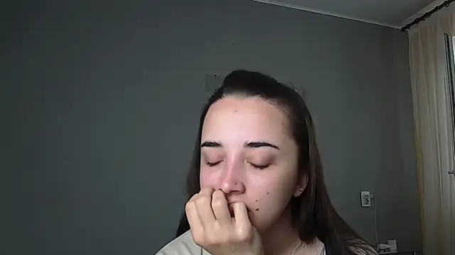 Eva Gloryy online show from May 2026 10:36:01 AM