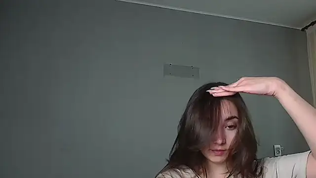 Eva Gloryy online show from May 2026 10:13:01 AM