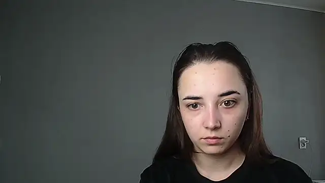 Eva Gloryy online show from April 2026 07:42:02 AM