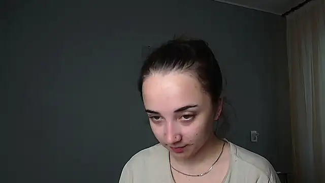 Eva Gloryy online show from May 2026 10:44:02 AM