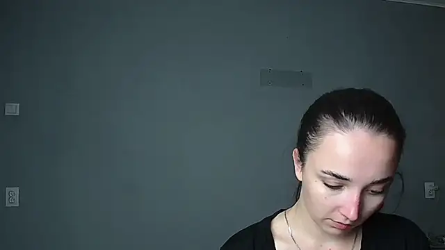 Eva Gloryy online show from May 2026 10:15:01 PM
