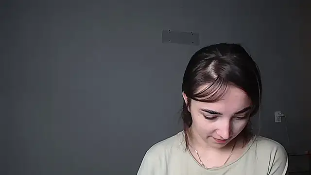 Eva Gloryy online show from March 2026 09:08:01 PM