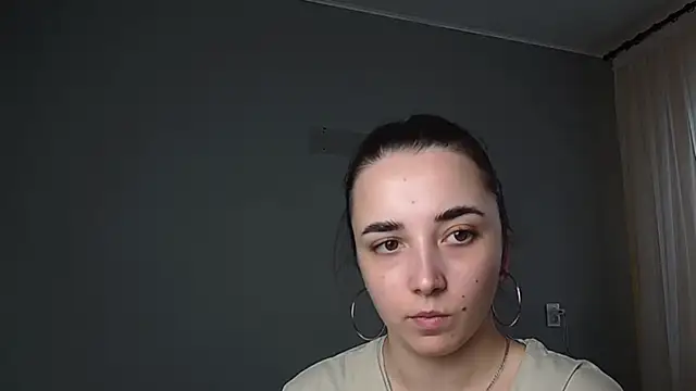 Eva Gloryy online show from March 2026 09:44:01 AM