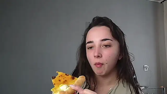 Eva Gloryy online show from March 2026 12:52:02 PM