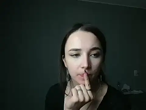 Snapshot of Eva_Gloryy chatting on March 2025 04:00:02 PM Eva Gloryy online show from March 2025 04:00:02 PM