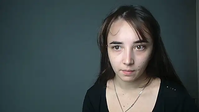 Eva Gloryy online show from October 2025 11:31:01 AM