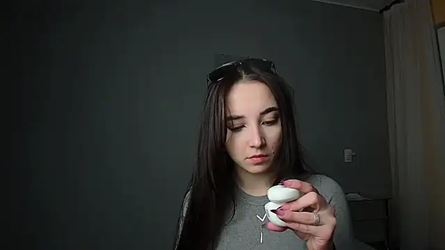 Snapshot of Eva_Gloryy chatting on March 2025 05:35:02 PM Eva Gloryy online show from March 2025 05:35:02 PM
