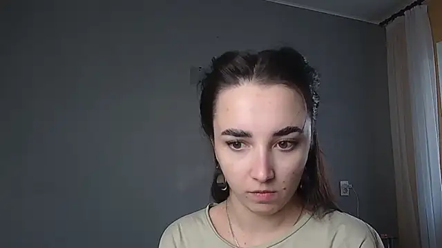 Eva Gloryy online show from March 2026 02:55:01 PM