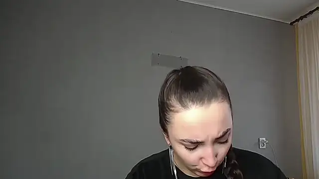 Eva Gloryy online show from March 2026 08:25:01 AM