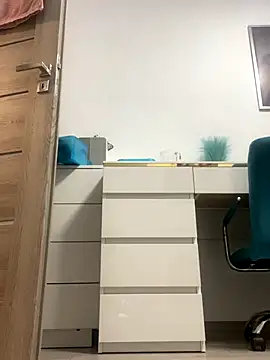 HotLivv69 online show from September 2025 07:17:02 PM